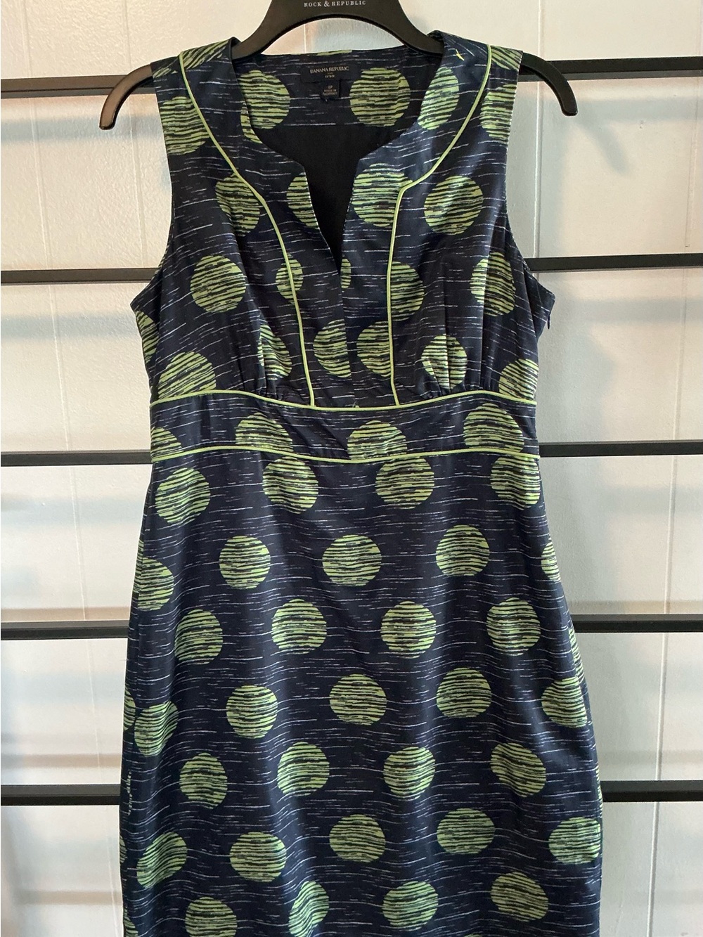 EUC Women’s Knee Length Banana Republic 8 Petite Lined Sleeveless Dress, B29